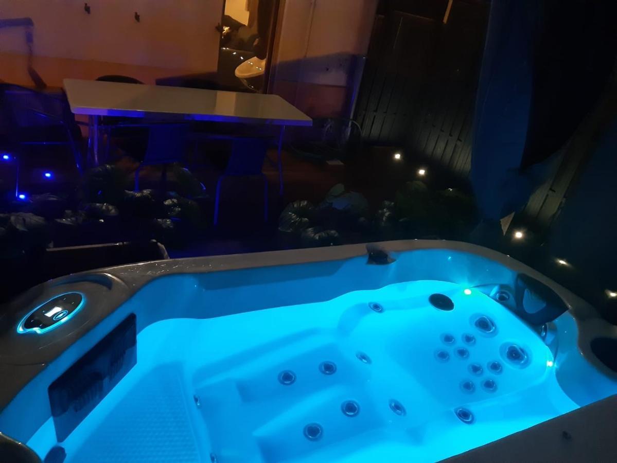 Maison Centre Ville Colmar Jacuzzi Jardin Et Climatisation Экстерьер фото